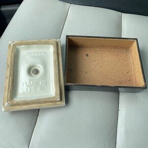 Roseville Pottery Hyde Park Box